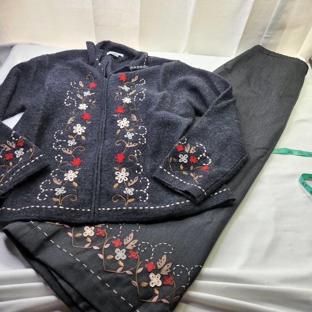 Pendleton Skirt and Sweater Set Size XL, 14 Long Skirt Fall Applique Skirt Flaw